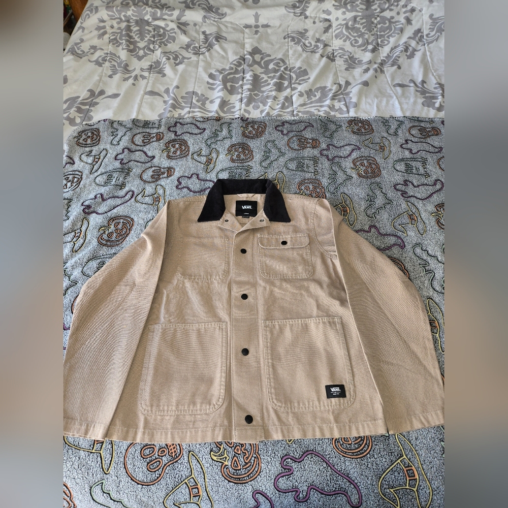 Vans Beige Shirt Jacket with Black Collar